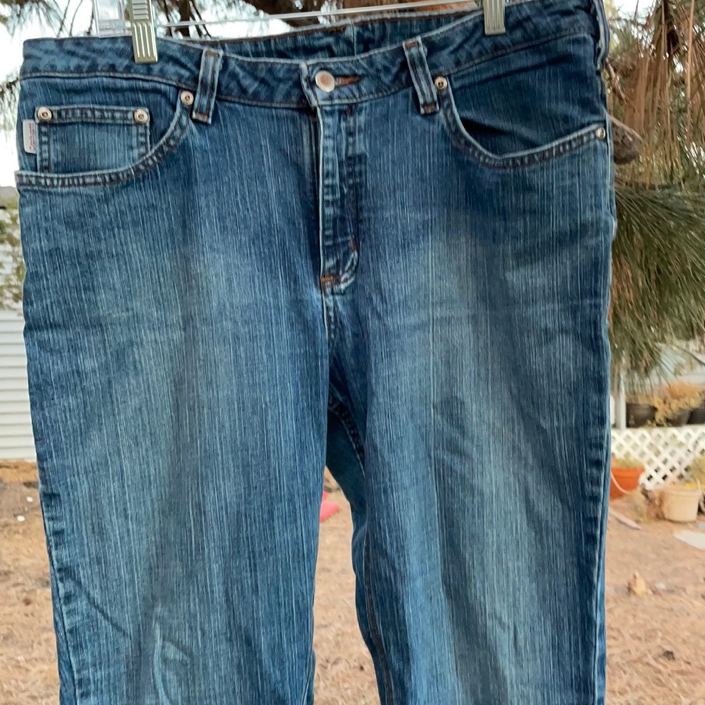 Women’s Carhartt Bootcut Jeans Size 16 x 32
